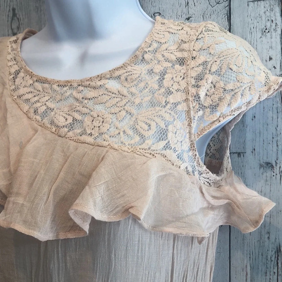 Love Culture Ruffle Lace Dress Small - Picture 2 of 11